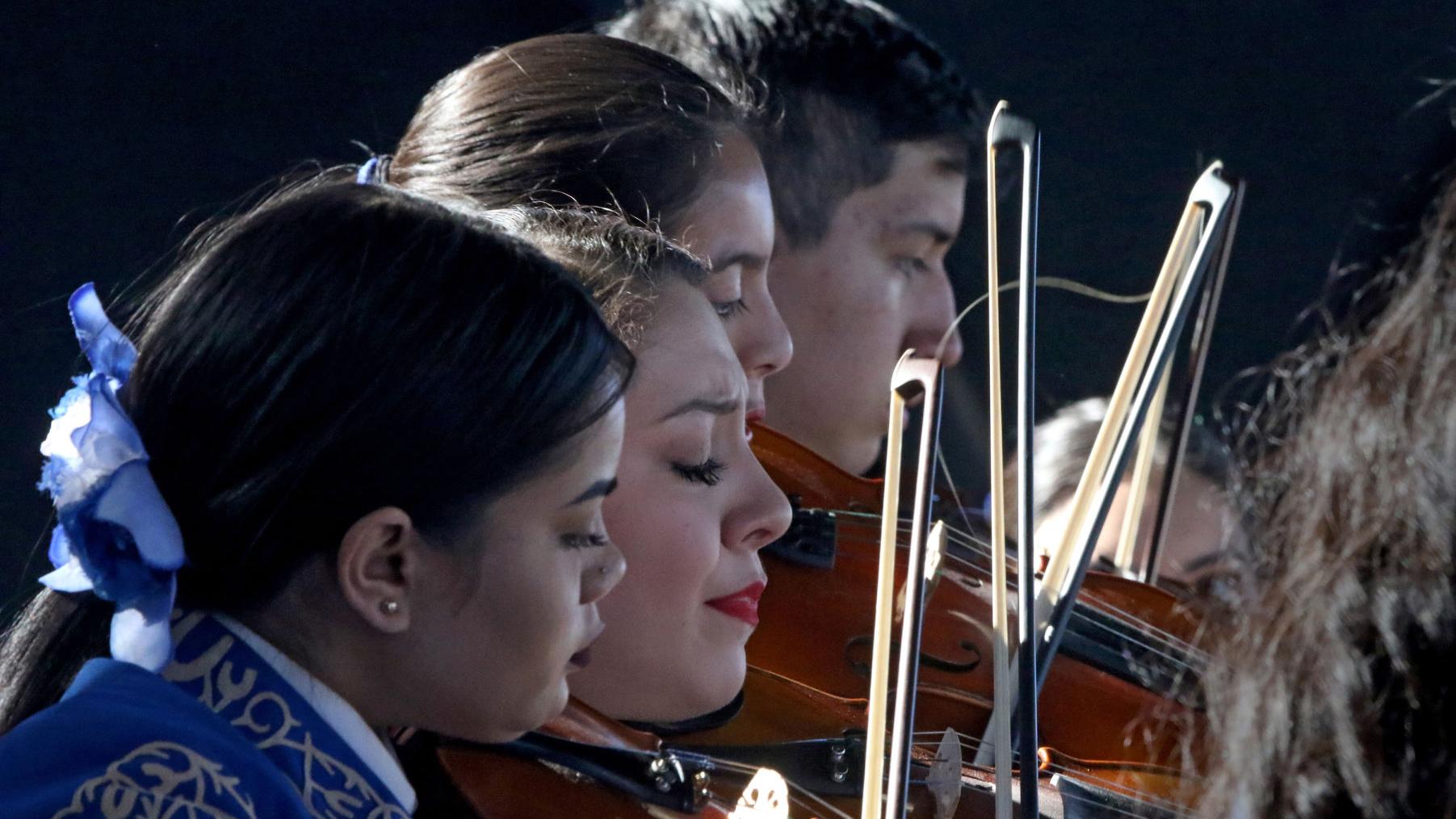 Fotos de la ceremonia en honor a Cuco Del Cid